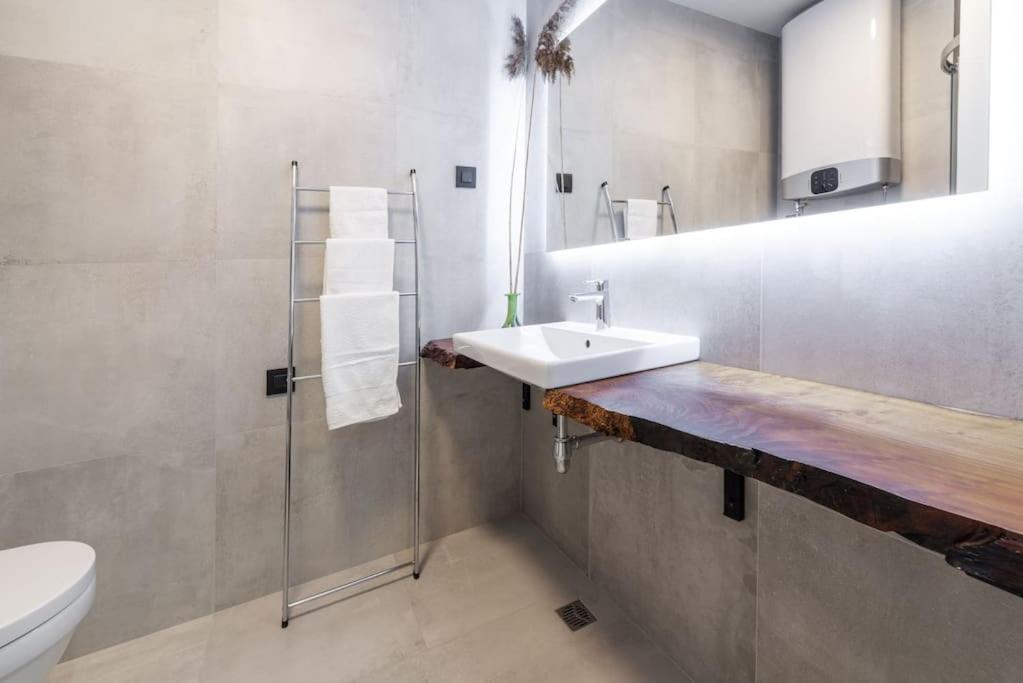 Apartament Walking Distance Old Town 120M2,Garden,View,Garage Dubrownik Zewnętrze zdjęcie